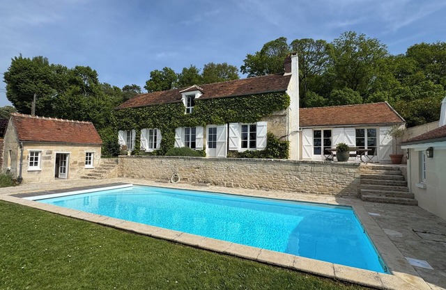 House with the Pool near the Polo Club of Chantilly!