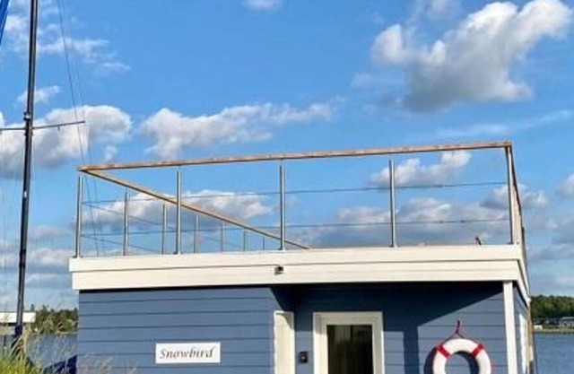 Houseboat "Snowbird" - apartment/apartment, bathroom, WC, 2 bedrooms