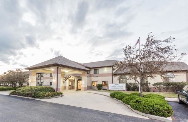 Howard Johnson by Wyndham Manteno