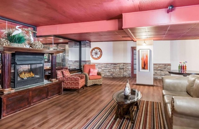 Howard Johnson Plaza by Wyndham Ocean City Oceanfront