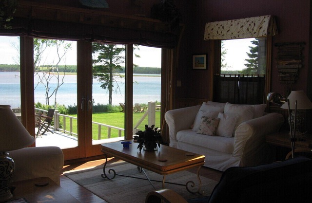 Howe Bay Beach House/PEI Oceanfront Vacation Rental
