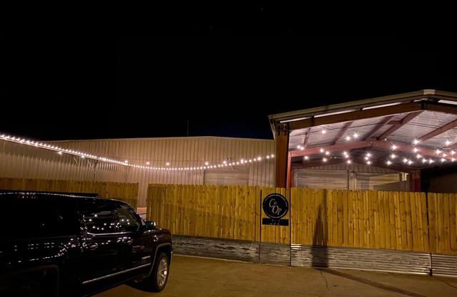 HUGE 11 BD 6 BA CABIN! BAR AND GOLF SIMULATOR INSIDE, OUTDOOR KITCHEN/PROJECTOR