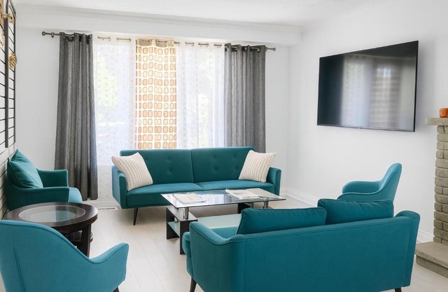 Huge 5BR Home Comfort, Style & Space for Everyone!