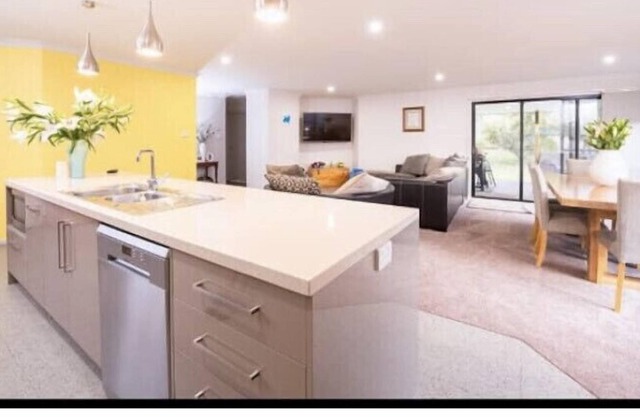 Huge family home sleeps 8