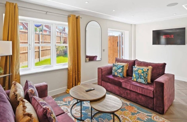 Huge House, Contractors & Families, Free Parking