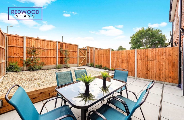 Huge House, Contractors/Families, 2X Free Parking