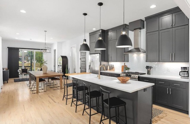 Huge Rooftop Patio at this Stunning Spacious House