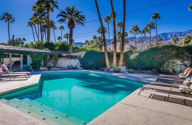 Hummingbird Home in Deepwell Estates