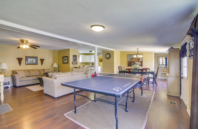 'Hunt, Fish & Enjoy' Retreat Near Tunica Lake
