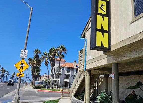 Huntington Surf Inn