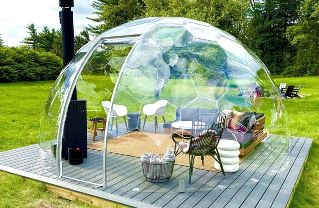 Hypedome|Pool|Hot Tub|Fire Pit|Bar|Play Room|Dogs