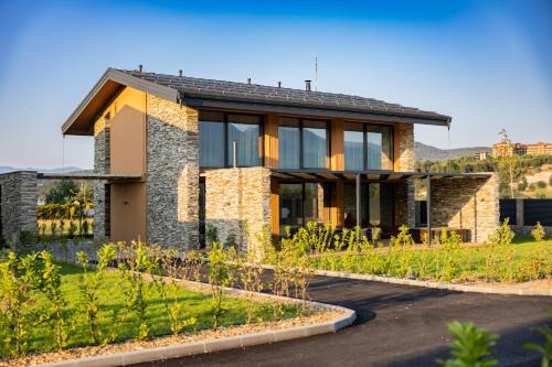 Hypnotic Thermal Villas