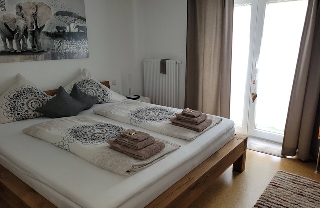 i24rooms - 3 room apartment. 80sqm, 2 bathrooms, terrace, garden and whirlpool