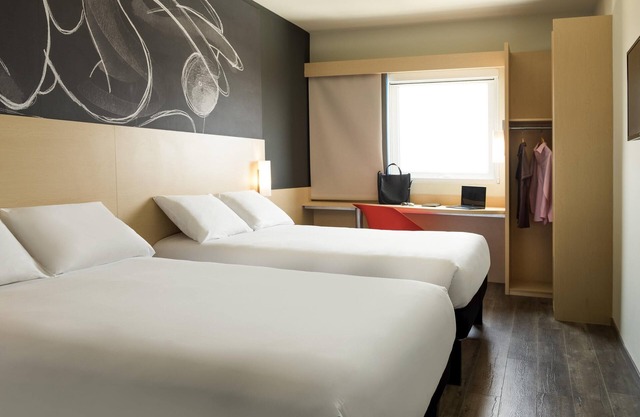ibis Irapuato