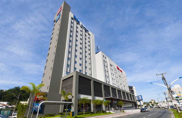 Ibis Navegantes Itajai