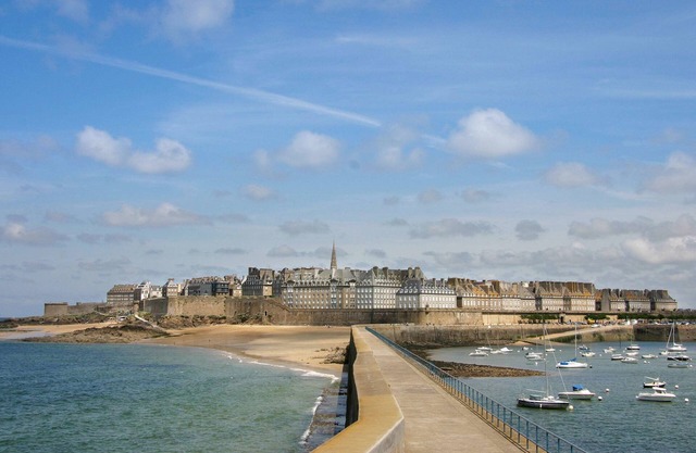 ibis Saint Malo La Madeleine