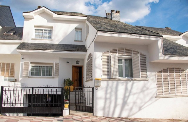 Ideal for FAMILIES up to 15 People in San Martín de Valdeiglesias Madrid