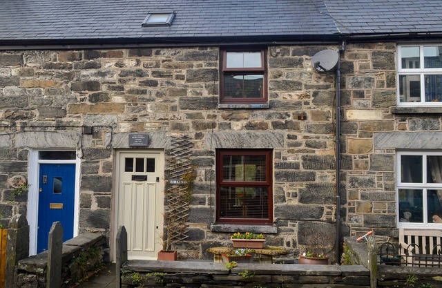 Ideal for families wishing to explore Snowdonia National Park and nearby Betws-Y-Coed.