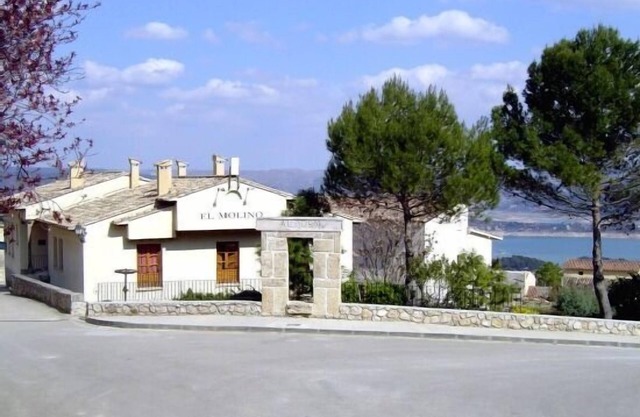 "Ideal for families" - Spend 2 nights for € 560. From March 21 to April 2, 2019