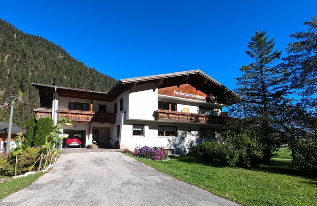Ideal for mountain lovers, couples, dog lovers and small families
