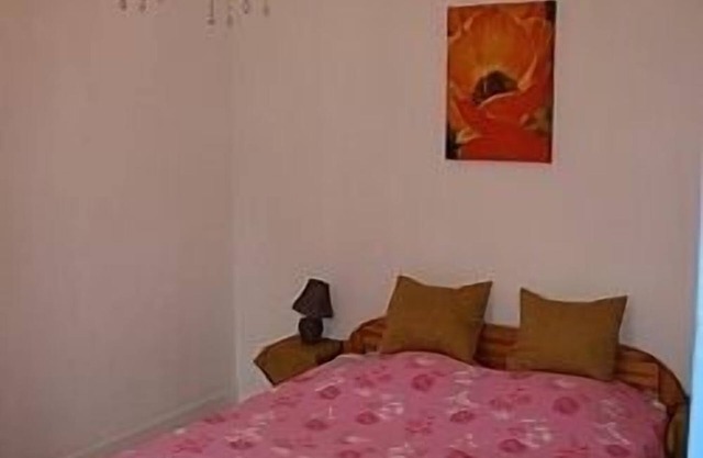 Idyllic Gite With Pool On Chateau Wine Estate