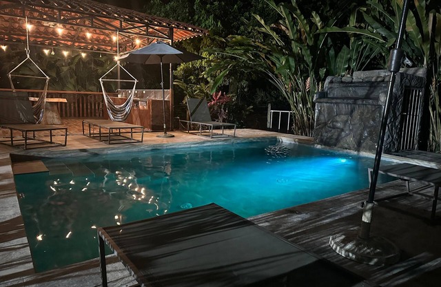 Iguanas Garden apartment in brilliant La Fortuna with WiFi, fitness room