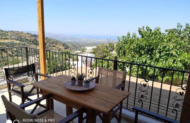 Il Silenzio (first floor) Magarikari South Crete