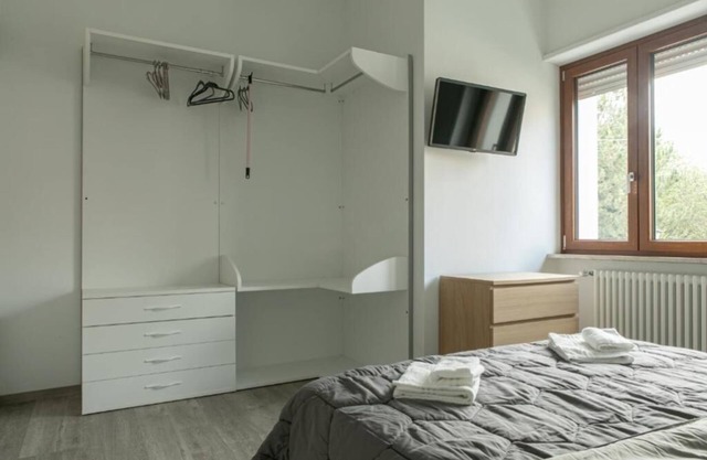 IL VELINO APARTMENT (2-Bedroom House)