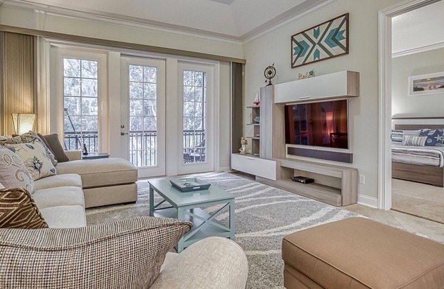 Immaculate Family Friendly 3BR/3BA Beach Villa with TESLA Charger