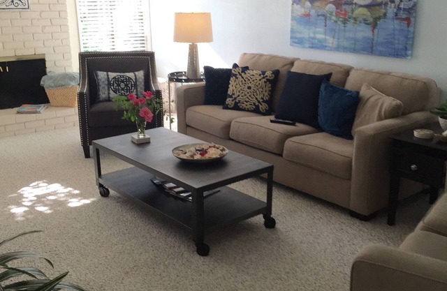 Immaculate great location townhome