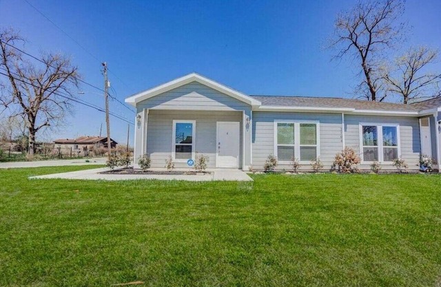 Immaculate new home 8 mins from Downtown Houston