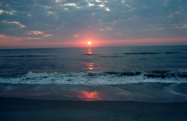 Immaculate1stLevel Unit in Oceanfrnt Complex w/2 pools & private access to beach