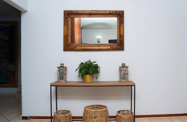 Impeccable 3-Bed House in Joburg, 6km nr Sandton