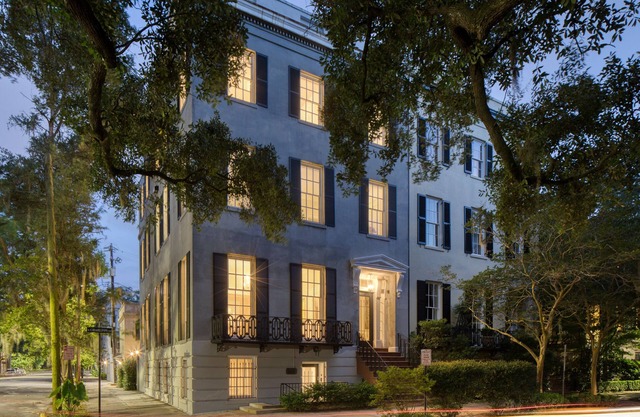 Impeccable Luxury Mansion on Lovely, Quiet Pulaski Square by Lucky Savannah