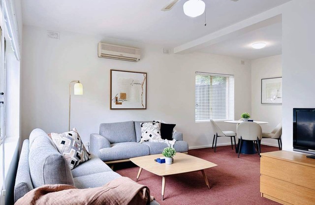 In Between City, Sea & Airport - 2BR Vacation Home