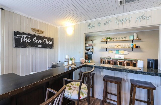 In-home Bar, Lounge, and Arcade! Stay Entertained