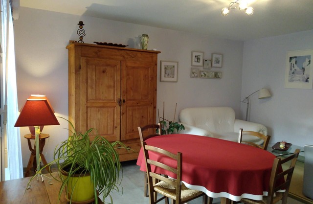In spa town, beautiful T3 apartment with terrace