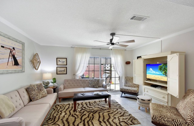 In the heart of the village. 2 bedroom condo