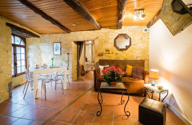 In the heart of Beynac, your cosy rental