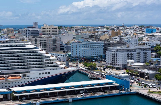 In The Heart Of A Legendary Port | Rooftop Pool