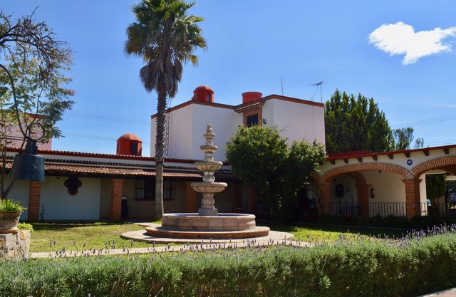 Increíble Villa en zona vinícola Montequis 19 pers