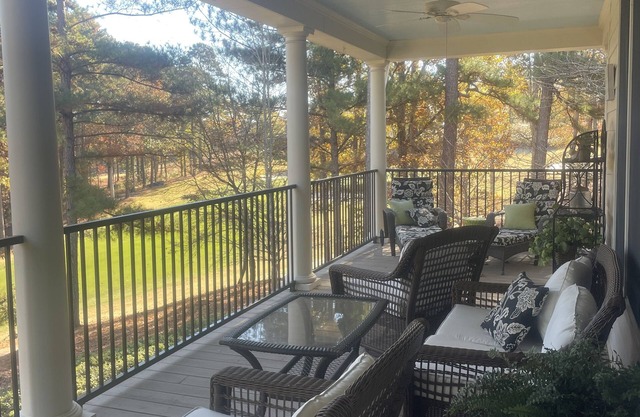 INCREDIBLE 4,000 SQ FT GEM NESTLED IN REYNOLDS LAKE OCONEE WITH GOLF COURSE VIEW