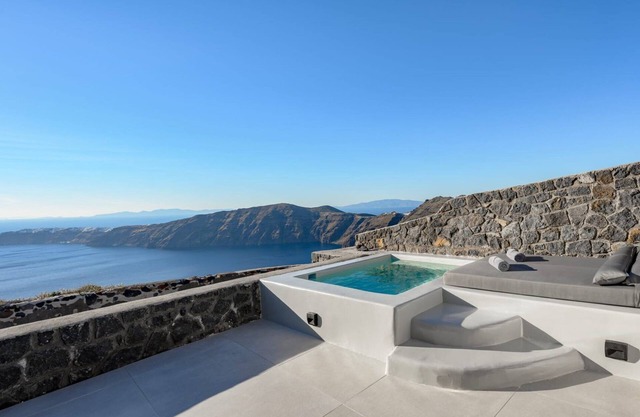 Incredible Santorini Suite | Elysia Suite | Breathtaking Sea Views | Private.