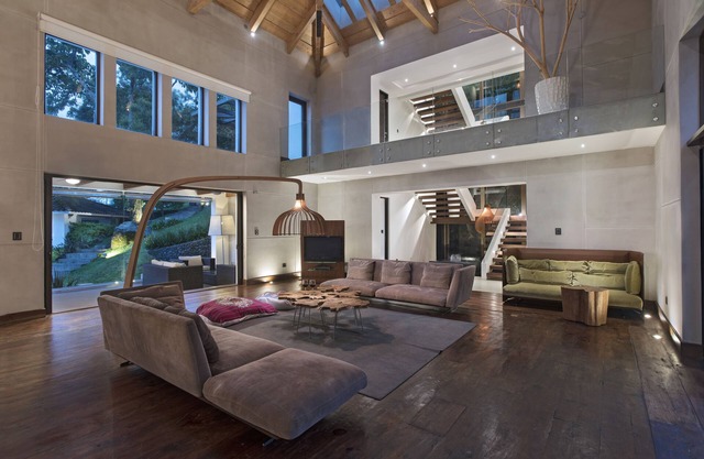 Incredible views, 12 Guests, 6 Rooms 8 bathrooms, Private Pool and Jacuzzi.