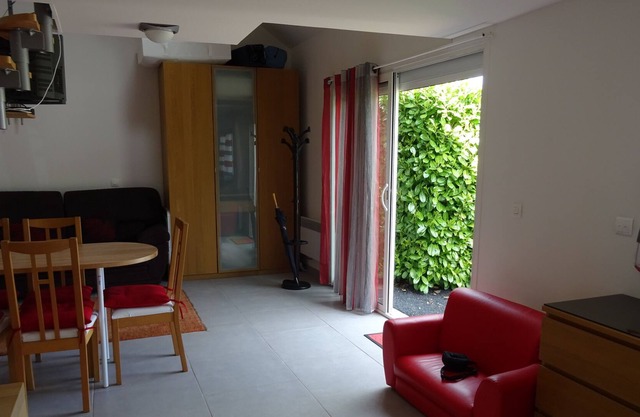independent accommodation