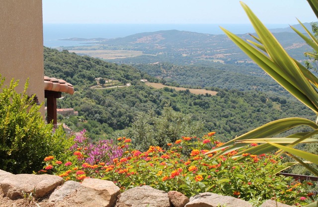 Independent garden level with exceptional views