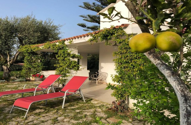 Independent Villa with private garden