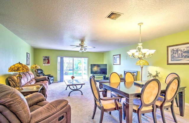Indialantic Townhome: 1 Block to Beach Access