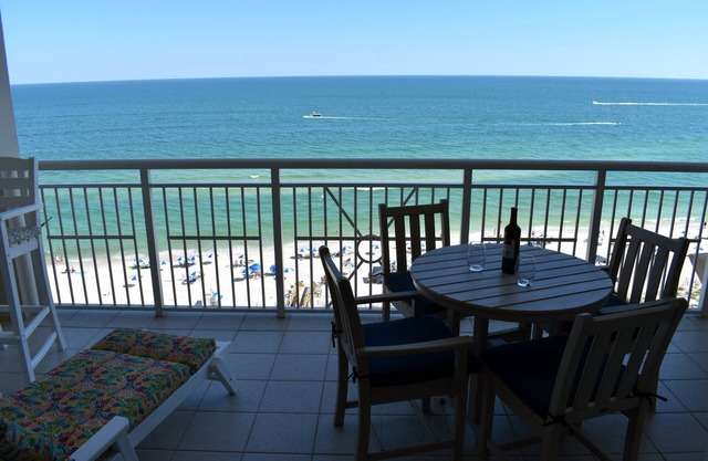 Indigo 1003E BeachFront!New Decor!Best View&Amenities!HUGE Pool!Hot ubPickleball