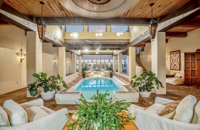 Indoor heated pool, hot tub, EV charger, 15 min to SF- 7 bedrooms 5 are en-suite